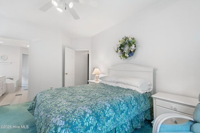 528 Genoes Point Road SW, Supply, NC 28462
