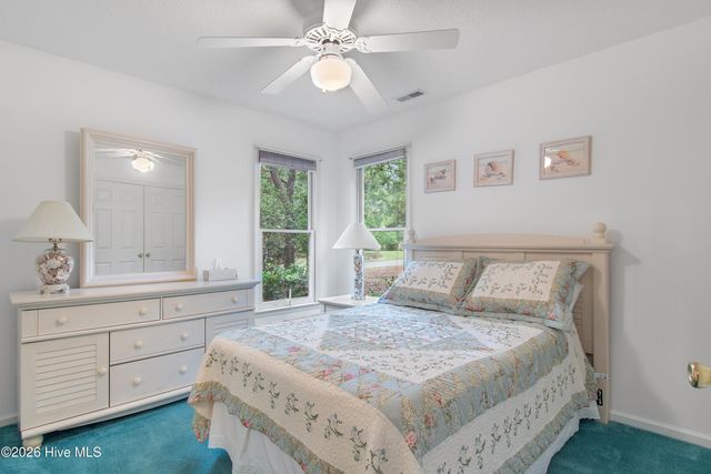 528 Genoes Point Road SW, Supply, NC 28462