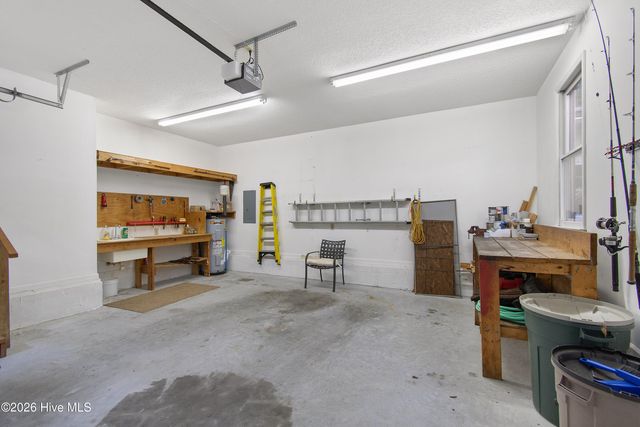 528 Genoes Point Road SW, Supply, NC 28462
