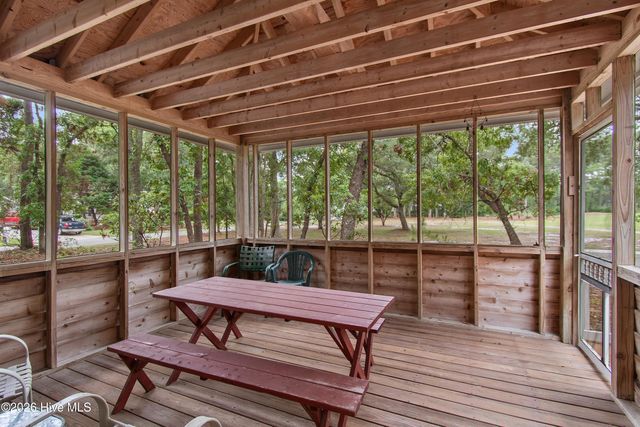 528 Genoes Point Road SW, Supply, NC 28462
