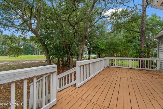 528 Genoes Point Road SW, Supply, NC 28462