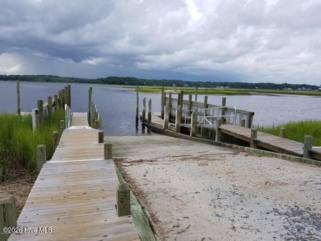528 Genoes Point Road SW, Supply, NC 28462