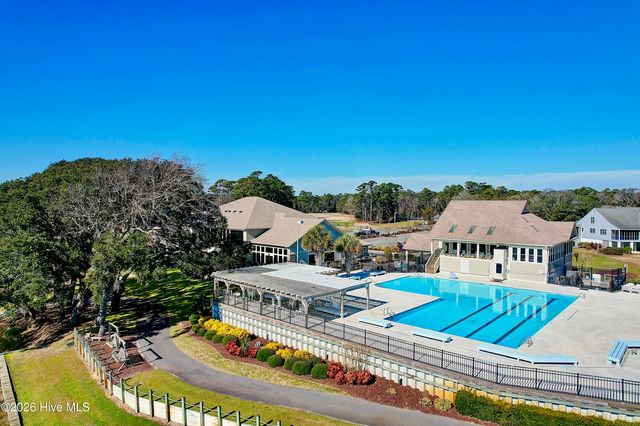528 Genoes Point Road SW, Supply, NC 28462