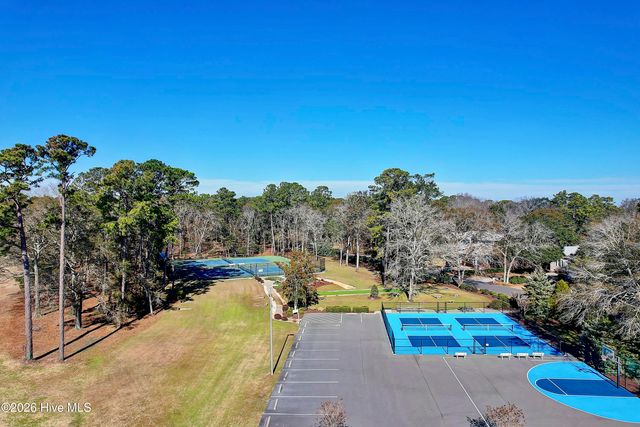 528 Genoes Point Road SW, Supply, NC 28462