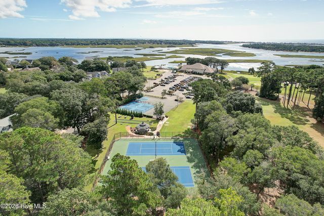 528 Genoes Point Road SW, Supply, NC 28462