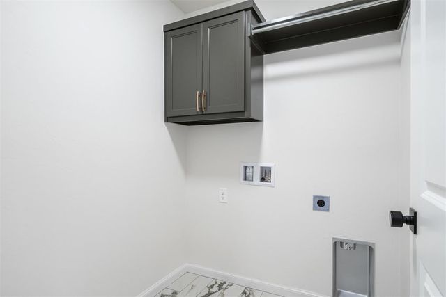 3400 Piney River Drive, Yukon, OK 73099