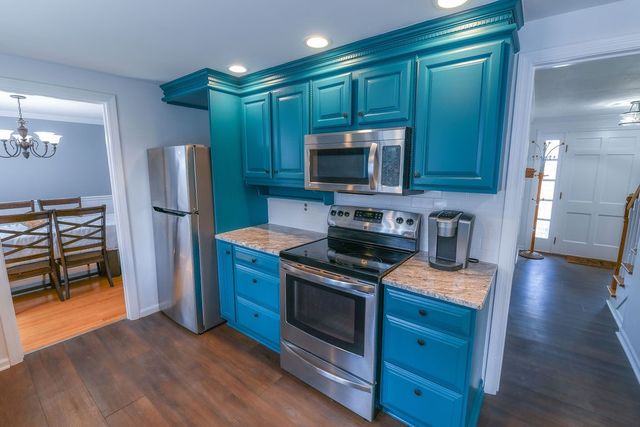 71 Country Corner Lane, Perinton, NY 14450