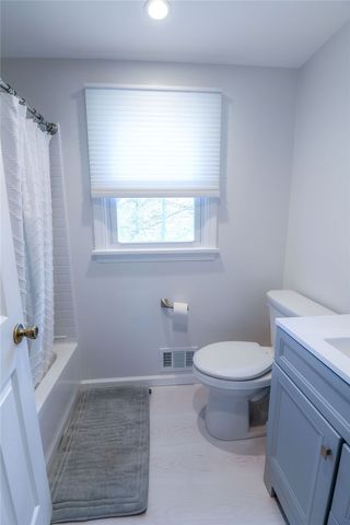 71 Country Corner Lane, Perinton, NY 14450