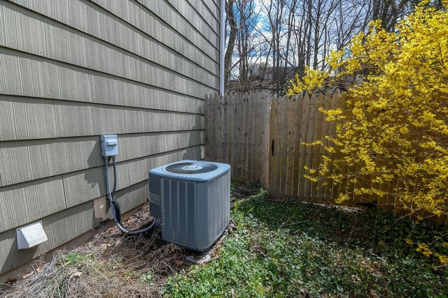 71 Country Corner Lane, Perinton, NY 14450