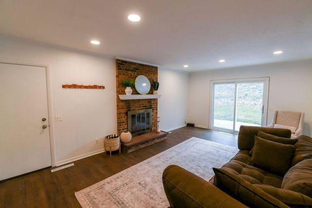 71 Country Corner Lane, Perinton, NY 14450