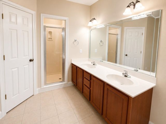 5034 FRENCH BROAD LN, Bartlett, TN 38135