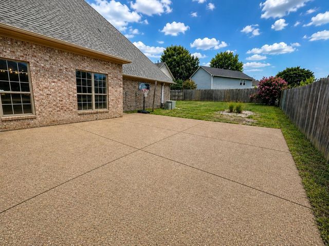 5034 FRENCH BROAD LN, Bartlett, TN 38135