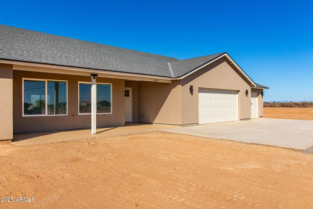 23132 W Lone Mountain Road, Wittmann, AZ 85361