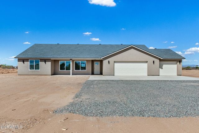23132 W Lone Mountain Road, Wittmann, AZ 85361