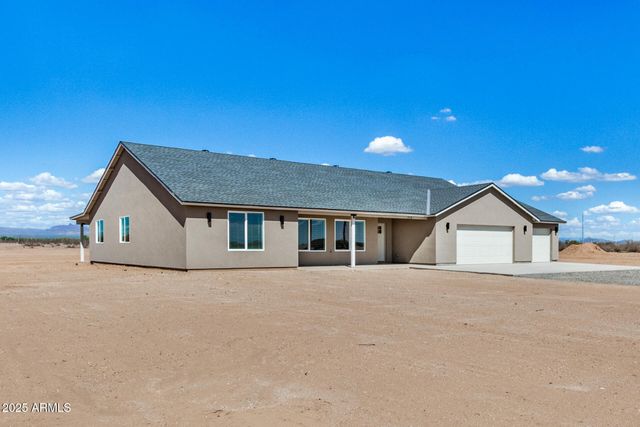 23132 W Lone Mountain Road, Wittmann, AZ 85361