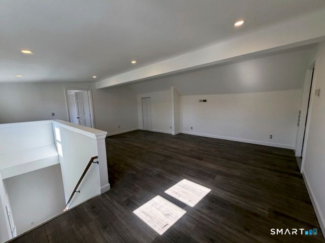 30 Dora Street, Stamford, CT 06902