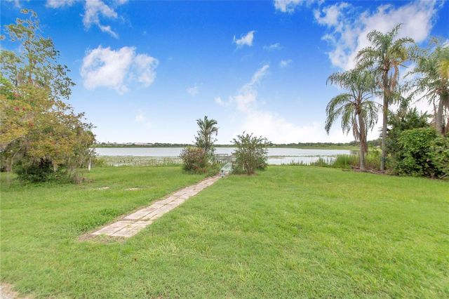 490 TWIN LAKES BOULEVARD, Lake Alfred, FL 33850