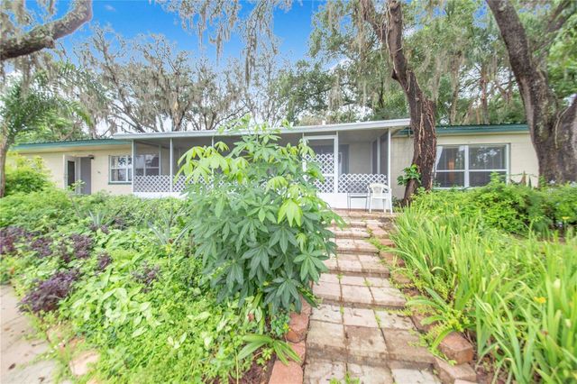 490 TWIN LAKES BOULEVARD, Lake Alfred, FL 33850