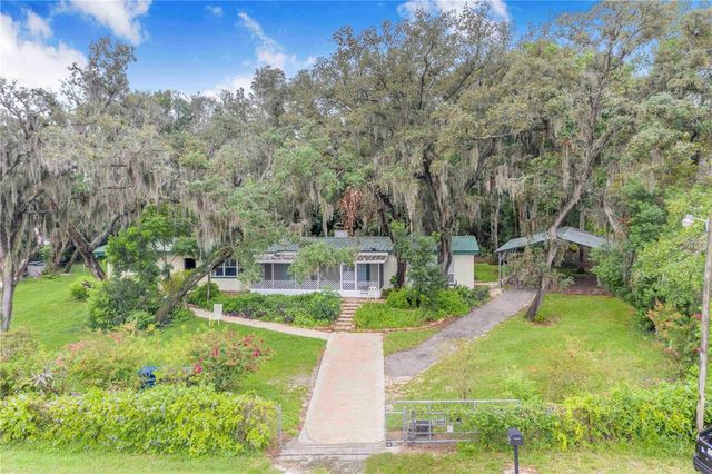 490 TWIN LAKES BOULEVARD, Lake Alfred, FL 33850