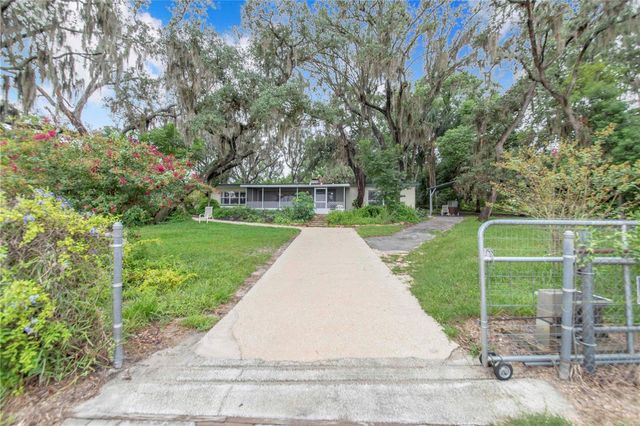 490 TWIN LAKES BOULEVARD, Lake Alfred, FL 33850