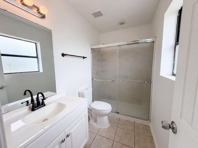 14 Milton Loop, Los Lunas, NM 87031
