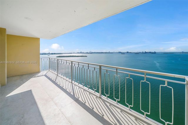 11111 Biscayne Blvd 19D, Miami, FL 33181