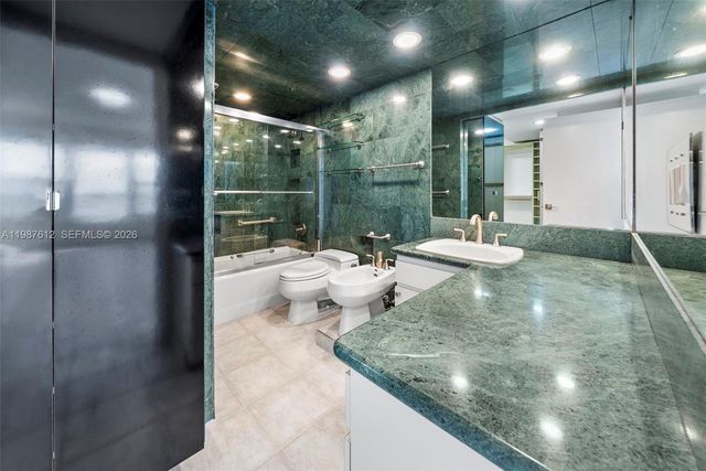 11111 Biscayne Blvd 19D, Miami, FL 33181