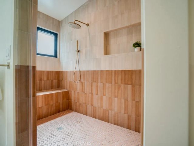 11911 Hartsook, Valley Village, CA 91607