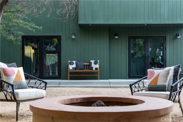 11911 Hartsook, Valley Village, CA 91607