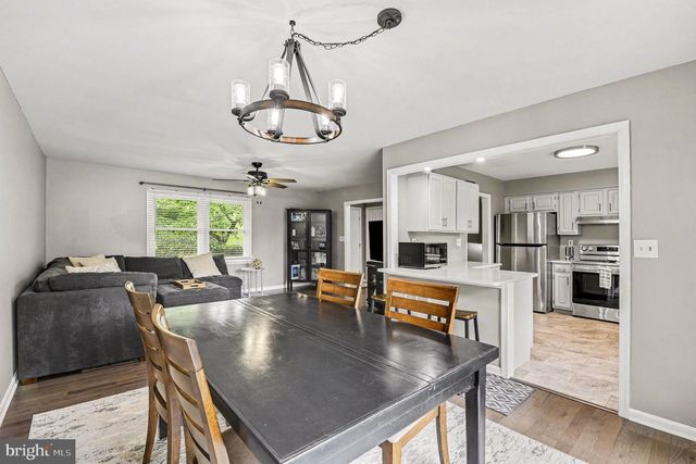 2911 SOUTHWESTERN AVE, Manchester, MD 21102