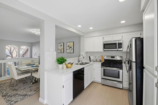 38860 Garibaldi Cmn, Fremont, CA 94536