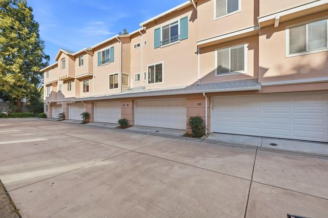 38860 Garibaldi Cmn, Fremont, CA 94536