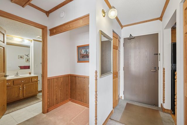 2601 Kenzie Terrace 531, Saint Anthony, MN 55418