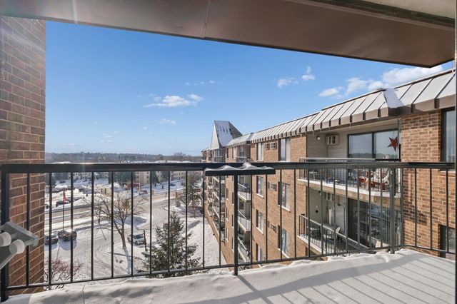 2601 Kenzie Terrace 531, Saint Anthony, MN 55418