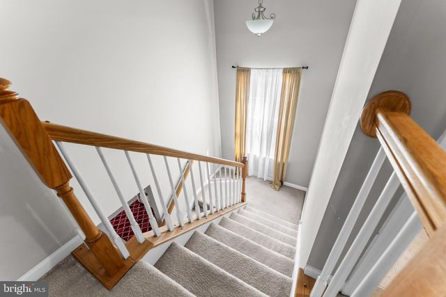 8 REMBRANDT WAY, Mays Landing, NJ 08330