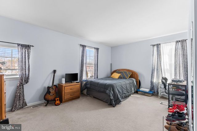 8 REMBRANDT WAY, Mays Landing, NJ 08330