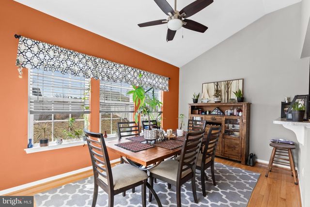 8 REMBRANDT WAY, Mays Landing, NJ 08330