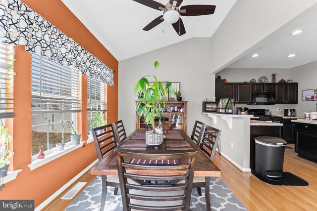 8 REMBRANDT WAY, Mays Landing, NJ 08330