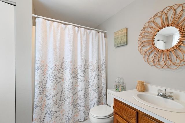 19 Paris St 203, Medford, MA 02155