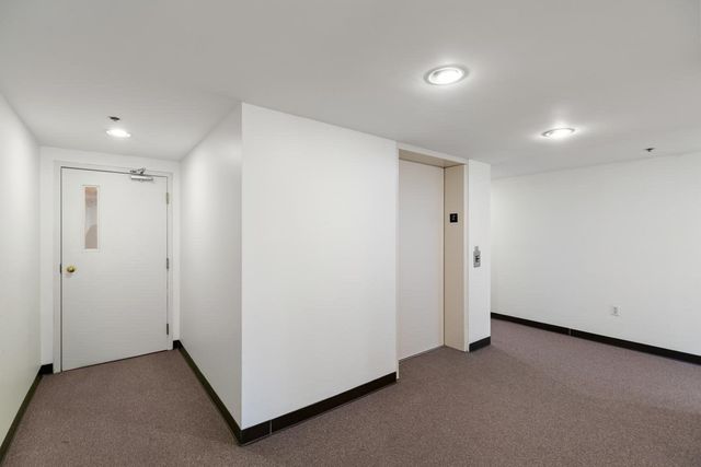 19 Paris St 203, Medford, MA 02155