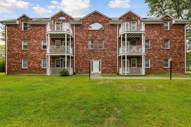19 Paris St 203, Medford, MA 02155