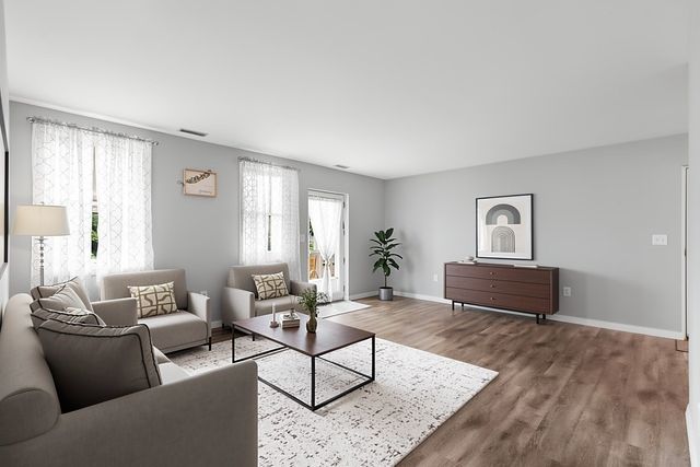 19 Paris St 203, Medford, MA 02155