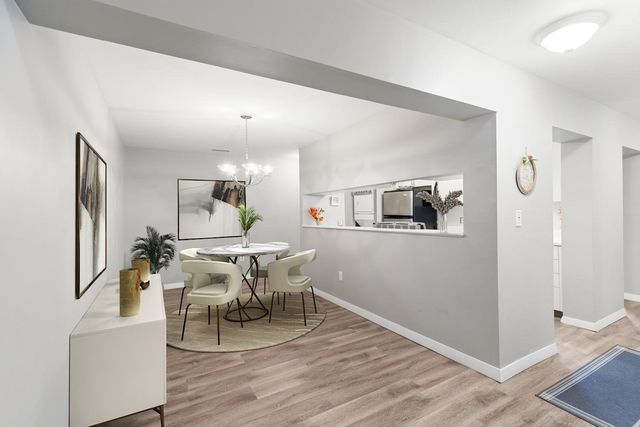 19 Paris St 203, Medford, MA 02155