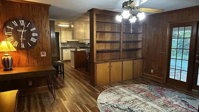 617 Pickwood Drive, Manning, SC 29102