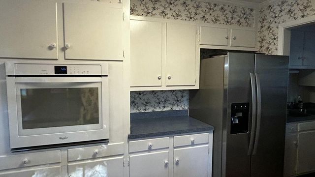 617 Pickwood Drive, Manning, SC 29102