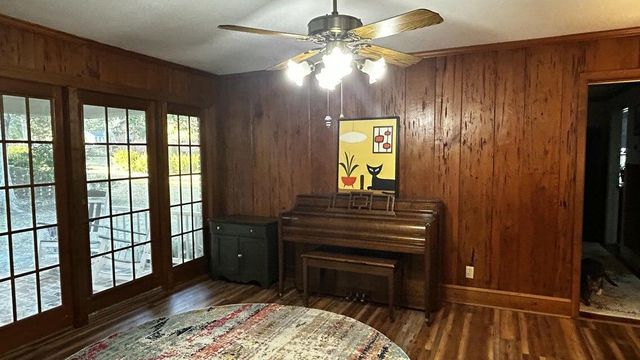 617 Pickwood Drive, Manning, SC 29102