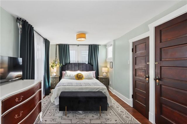 4208 Charlotte Street, Kansas City, MO 64110