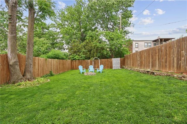 4208 Charlotte Street, Kansas City, MO 64110