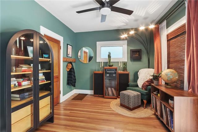 4208 Charlotte Street, Kansas City, MO 64110