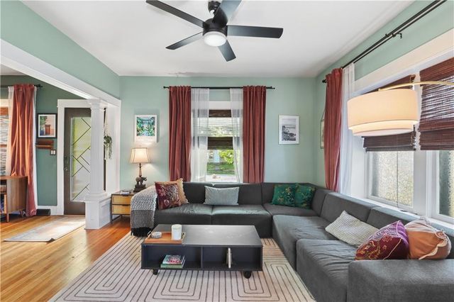 4208 Charlotte Street, Kansas City, MO 64110